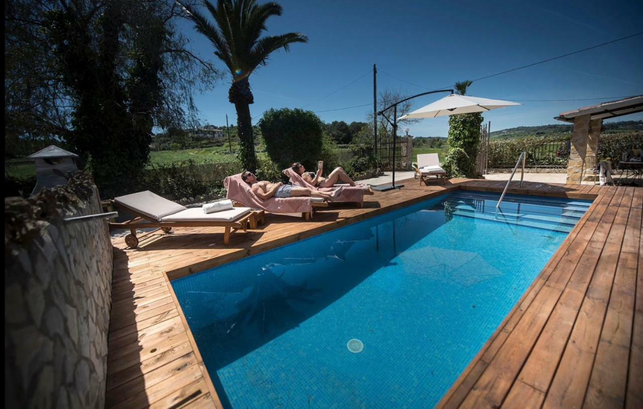 Son Roig ,beautiful Place In The Heart Of Mallorca -etv 9979 * María de la Salud