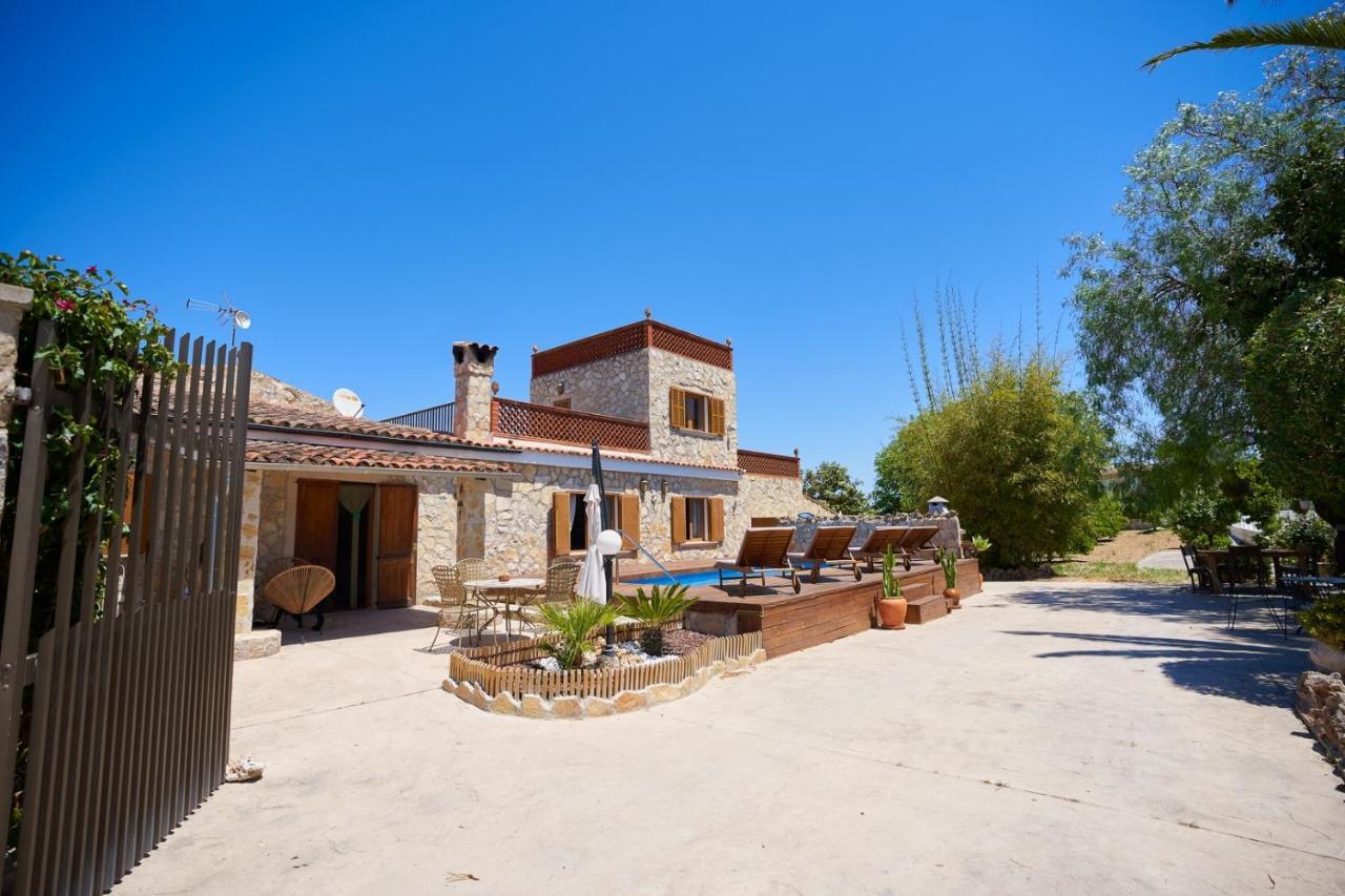 Son Roig ,beautiful Place In The Heart Of Mallorca -etv 9979 * María de la Salud